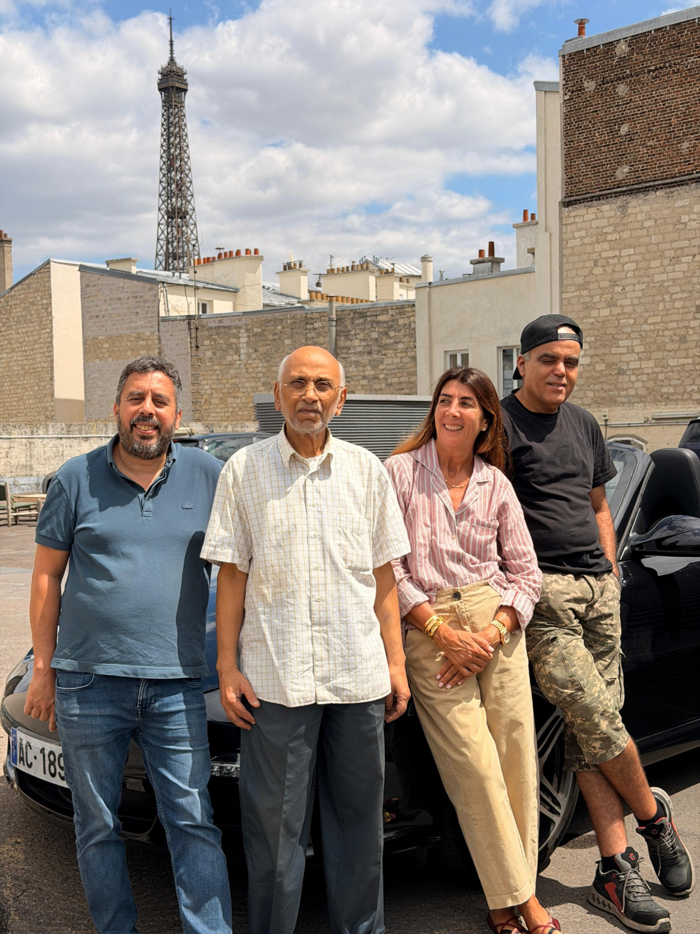 Khalid et Said, techniciens du Grand Garage de Passy, à Paris